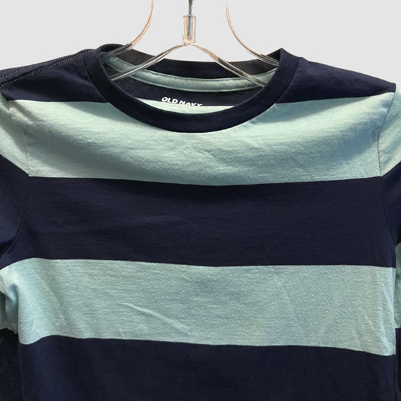 Old Navy Boy's Striped Long Sleeve T-Shirt Bundle Red/Blue, Size Medium (8 Boys) - Picture 6 of 9